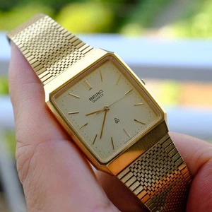 SEIKO Tank Quartz Gold Watch with Metal Band Stylish Men's Timepiece - Picture 1 of 11