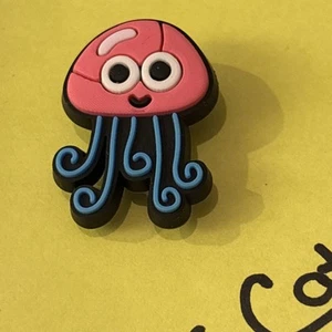 1 pieza envío gratuito para zapatos de cocodrilo encanto jibbitz medusa - Imagen 1 de 2