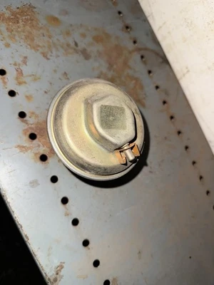 Válvula Chevrolet EGR 17057427 OEM Foto 1 de 4