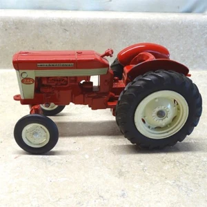 Vintage Ertl Case International 340 Utility Tractor, U.S.A. Wide Front - Picture 1 of 11