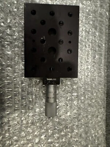 THORLABS PT1 - 1" TRANSLATION STAGE LINEAR MOTION AXIS & MICROMETER - Picture 1 of 3