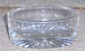 Vajilla vintage ovalada transparente con diseño Starburst Master Salt - Imagen 1 de 4