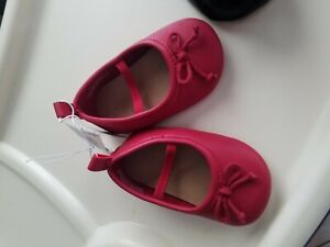 NWT Infants Mary Jane dress shoes by Old Navy, Red, Size 3-6 months