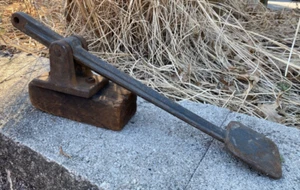 Pedal de hierro fundido antiguo grande de colección máquina agrícola industrial herramienta primaria - Imagen 1 de 10