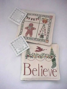 Juego de 2 alfombrillas con temática navideña Alice's Cottage Hagerstown, MD NUEVAS - Imagen 1 de 7