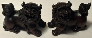 Juego De Colección Netsuke Japonés Boj Tallado a Mano Foo Perro Leones Firmado Ojos de Vidrio - Imagen 1 de 11