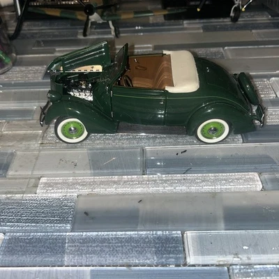 Ford Deluxe Cabriolet Convertible 1936 Franklin Mint 1:24 Foto 1 de 4