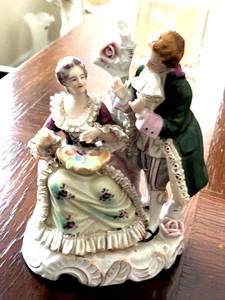 Vintage Bone China Spitze viktorianisches Paar umwerbt handbemalt Figur 7" groß - Bild 1 von 24
