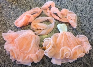Vintage Barbie 1984 Peaches N Cream Dress with Boas + *See Photos *Repair*TLC - Picture 1 of 24