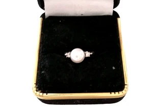 14k WHITE GOLD PEARL RING W/ DIAMONDS SIZE 5 - Picture 1 of 3