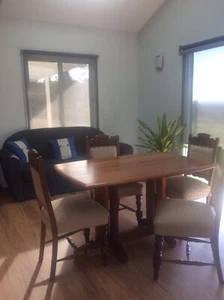Blackwood dinning suite - Picture 1 of 4