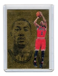 Derrick Rose 2012-13 Panini Intrigue Intriguing Players #127 Gold /10 - Picture 1 of 2
