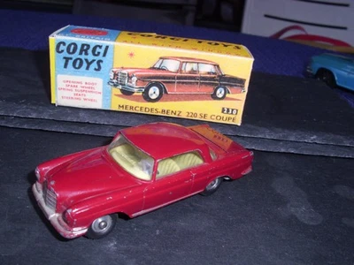 Corgi Toys 230 Mercedes 220 SE Coupe W 111 rot orig. 60er J.  in (Repro) OVP - Bild 1 von 3