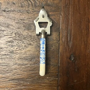 Vintage Blue/white Can Opener Kitchen Utensil Granny Style - Picture 1 of 3
