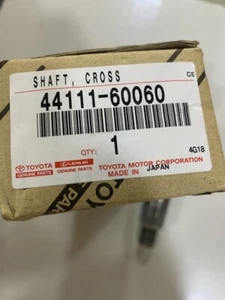 Toyota Genuine Land Cruiser Steering Shaft Cross 44111-60060 - Foto 1 di 2