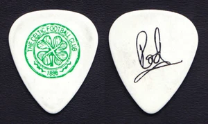Rod Stewart Celtic Football Club Signature White Guitar Pick - 2008 Tour - Picture 1 of 1