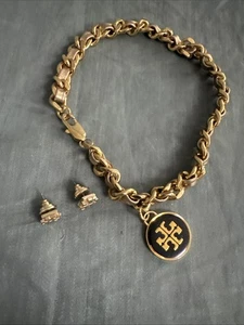 Tory Burch gold tone choker chain pendant with earrings 13 1/2” - Picture 1 of 10