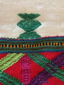 Peruanischer Aguayo bestickter Textil Wandbehang Dekor, 18" x 56" lebendige Farben - Bild 1 von 24