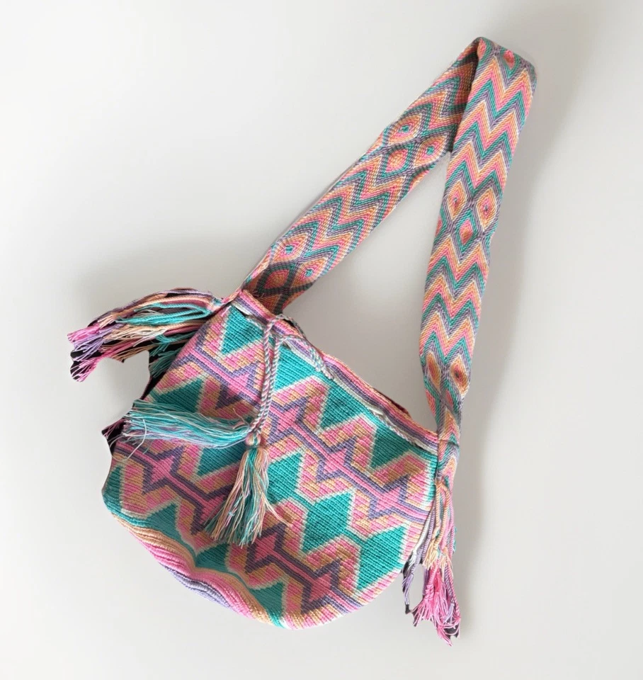 Bandolera Wayuu Mochila hecha a mano de algodón Foto 1 de 4