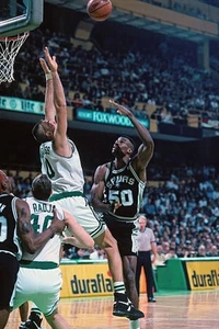 David Robinson San Antonio Spurs goes up for the shot v Boston Cel- Old Photo - Picture 1 of 1
