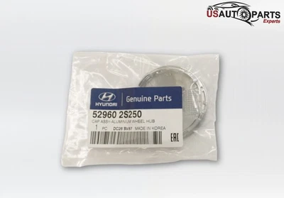 Tapacubos central de rueda genuino Hyundai plateado para Elantra 2-3/8" 1,6 L 2010-2024 Foto 1 de 4