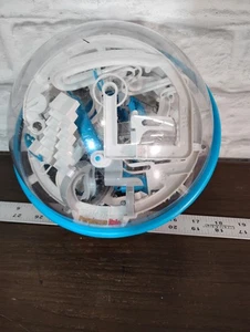 Perplexus Epic 3d Ball Puzzle Maze Game 125 Obstacles 2011 - Picture 1 of 4