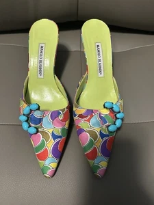 Manolo Blahnik Retro Vintage Floral Pointed Toe Kitten Heel SLIDE ON 37.5 OR 6.5 - Picture 1 of 19