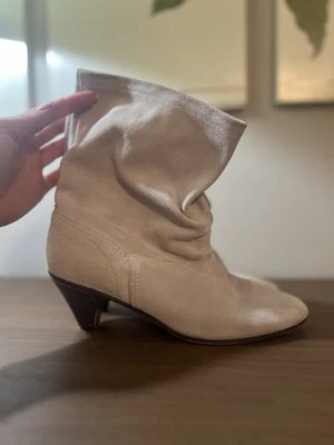 Vintage Leather Bone Colored Bootie With Kitten Heel Size 7 Womens - Image 1 of 4
