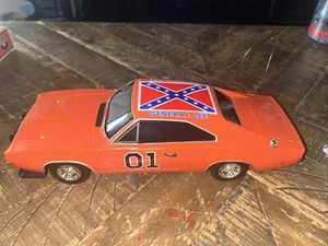 2005 Dukes of Hazzard Malibu International GENERAL LEE RC 1:18 Car No Remote - Picture 1 of 12