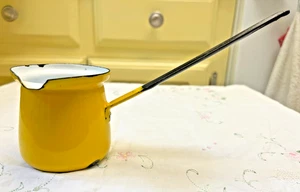 Vintage Yellow/White Enamelware Small Butter Melting Pot, Sauce Warmer, 4 cm - Picture 1 of 7