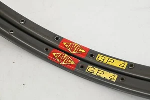 Cerchio da corsa anodizzato 36 fori Mavic GP4 700C - Foto 1 di 1