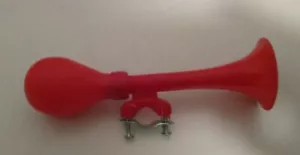 Bicicleta Bicicleta Cuerno de Aire Payaso Sonido Tirador Campana Clásica Goma Bombilla ROJA - Imagen 1 de 2