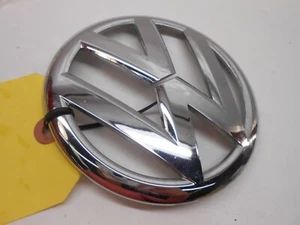 11 -14 VW Jetta Front Grille Chrome Emblem Logo Badge 5C0853630 GC0406 - Picture 1 of 4