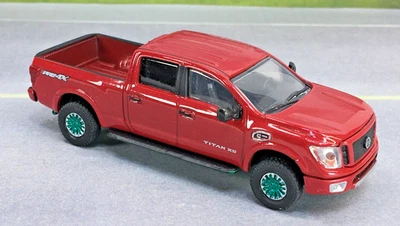 Greenlight **Máquina Verde** Nissan Titan XD PRO-4X 2018 '18 - ESCALA 1:64 Foto 1 de 4