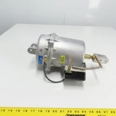 Johnson Controls D-3244-3 Damper Actuator 8-13PSI Spring 25PSIG Max - Image 1 of 4