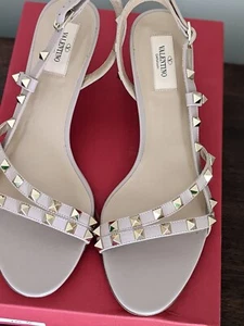 Valentino Garavani Rockstud Poudre Slingback Kitten Heels Sandals 40.5 New - Picture 1 of 7