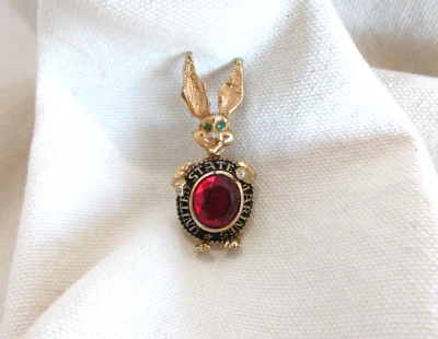 罕见! 美国海军陆战队兔子别针绿色眼睛类戒指风格红宝石红色 USMC — 第 1/4 张图片