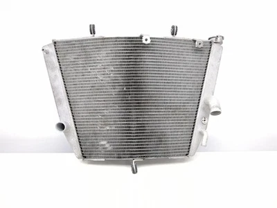 06 07 Radiador Motor Suzuki GSXR 750 Foto 1 de 4