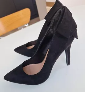 New Look wide fit ladies black suede court shoes, size UK5, EU38 - Picture 1 of 8