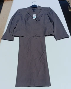 Le Suit Pant Suit Size 16 Two Piece Set Medium Gray Stripe EXEC NWT, See Desc. - Picture 1 of 19