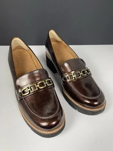 Mocassino slip-on Naturalizer donna Cabana suola a strappo con catena tono oro taglia 11 - Foto 1 di 14