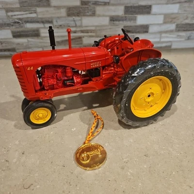 Ertl 1/16 Precision Series #9 Massey Harris 44  Tractor, w/ Medal No Box - Image 1 of 4
