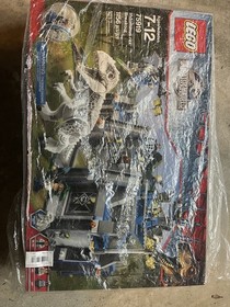 LEGO Jurassic World: Indominus Rex Breakout (75919)