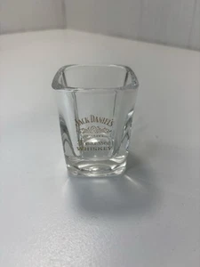 JACK DANIEL'S "QUALITY TENNESSEE WHISKEY" SHOT GLASS - Picture 1 of 6