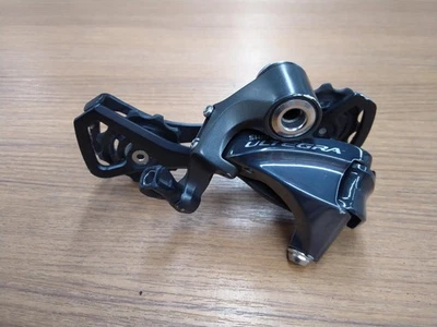 Desviador trasero Shimano RD-6800 GS componente bicicleta de carretera Foto 1 de 4