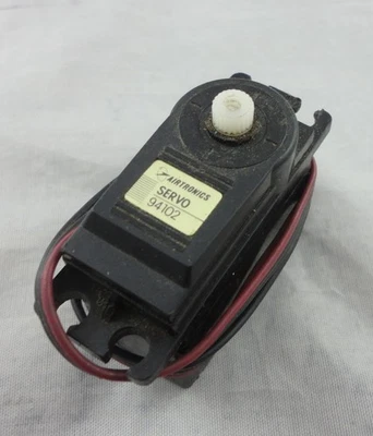 Airtronics 94102 Standard Servo (50oz-in, .22s) Old Style ATX Connector - Image 1 of 2