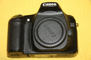 30D Canon EOS Digitale Spiegelreflexkamera - Bild 1 von 2