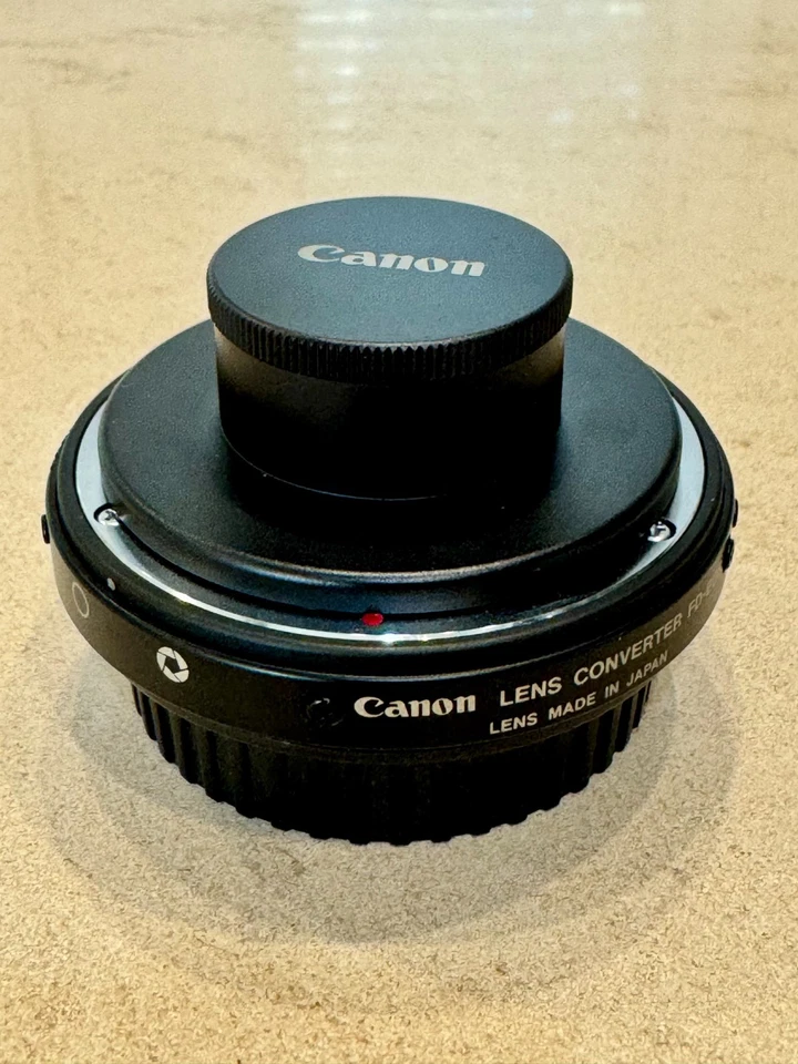 Convertidor de lente Canon FD-EOS adaptador raro y muy bonito con tapas Foto 1 de 4