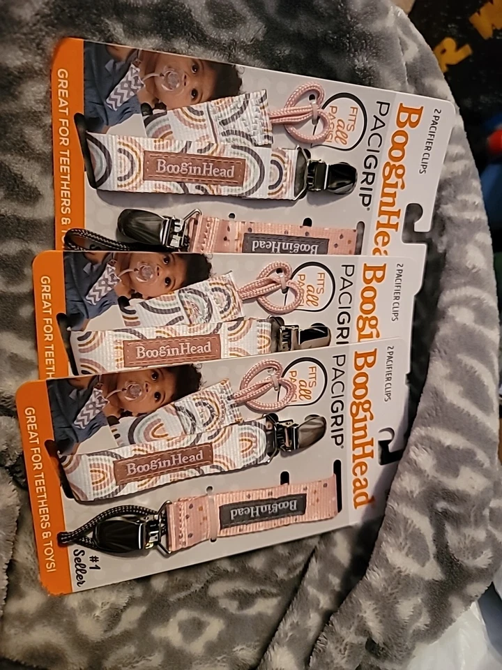 BOOGINHEAD Pacigrip 2 Pacifier Clips 0 Months Pink and White PG2-MBOW