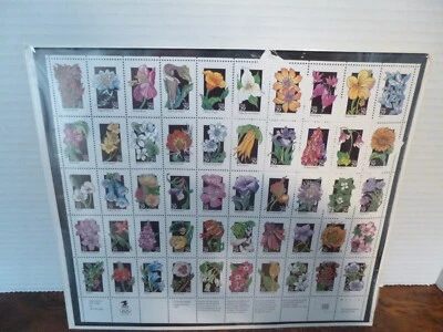 VINTAGE 1991 MINT SET 9930 US POSTAGE FLOWERS - Image 1 of 4